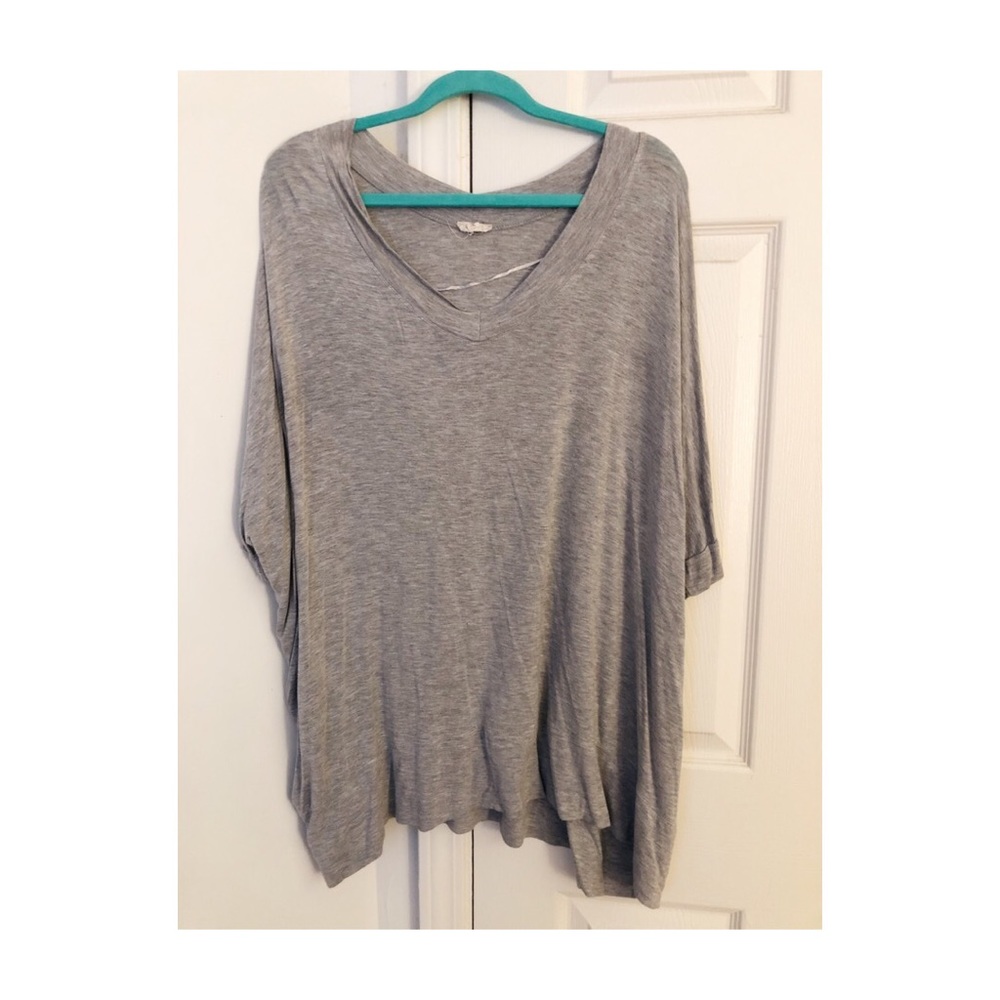 Grey top